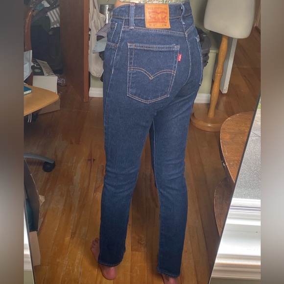 Levi’s 505s Dark Wash Straight Leg Jeans - Picture 4 of 8